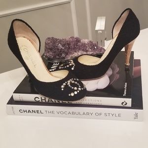 Authentic chanel stilletto pumps with rhinestones!